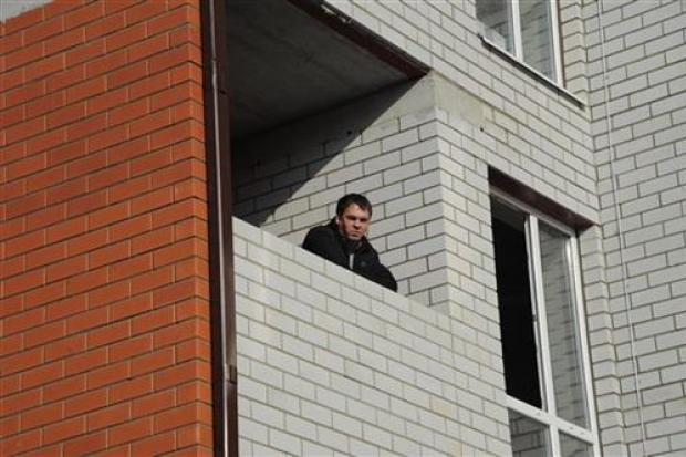 Долгостроям объявили войну Долгостроям объявили войну