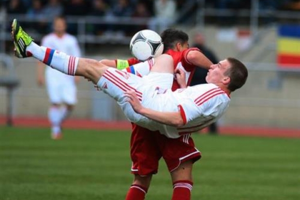 Коротаев забивает за сборную Коротаев забивает за сборную