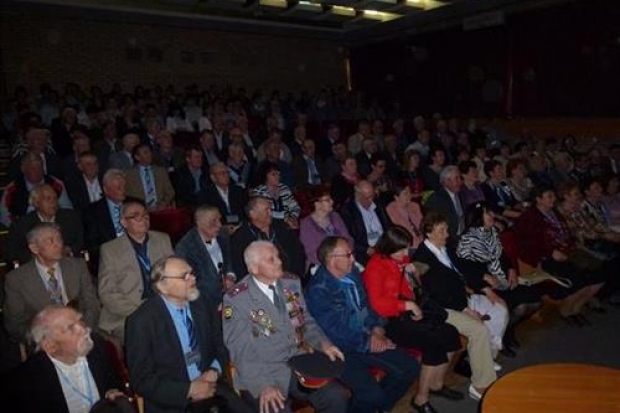 Ни дня без строительных побед Ни дня без строительных побед