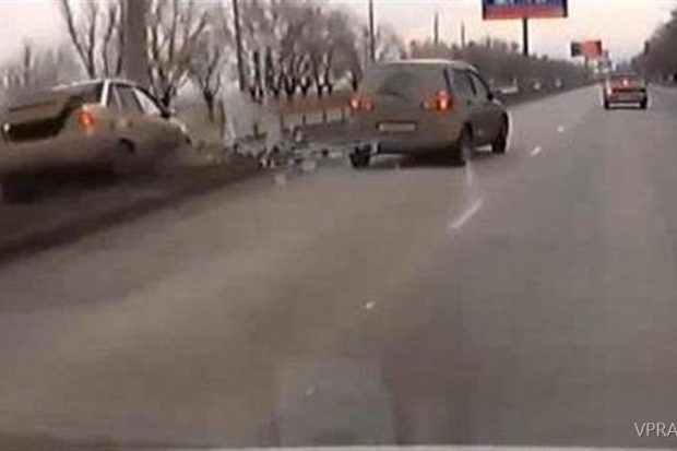 Волгоград, дтп, ревность, мазда, девушка, бывший парень Волгоград, дтп, ревность, мазда, девушка, бывший парень