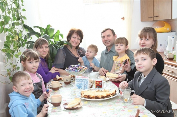 многодетных родителей за последние годы в регионе стало больше сразу на 25 процентов многодетных родителей за последние годы в регионе стало больше сразу на 25 процентов