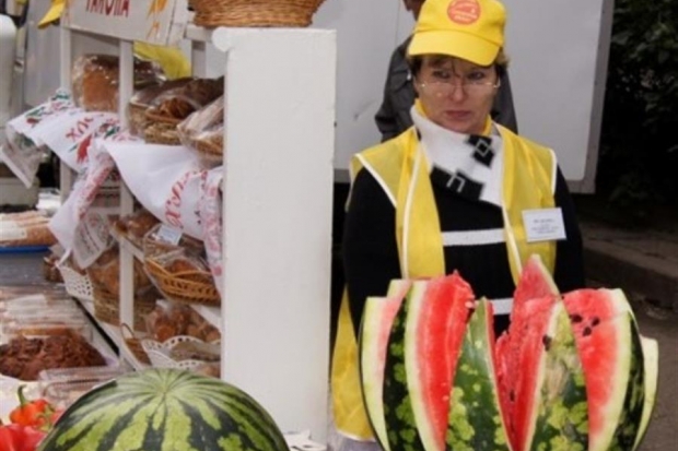 В Волгограде утвердили дополнительные места продажи арбузов и дынь В Волгограде утвердили дополнительные места продажи арбузов и дынь