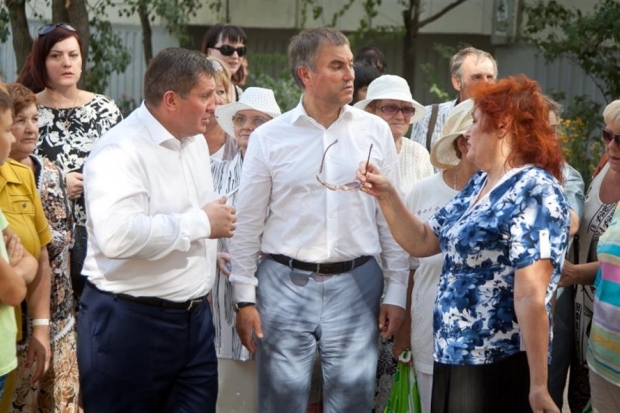 В Волгограде Вячеслав Володин оценил ход проекта «Наш двор – наш дом» В Волгограде Вячеслав Володин оценил ход проекта «Наш двор – наш дом»