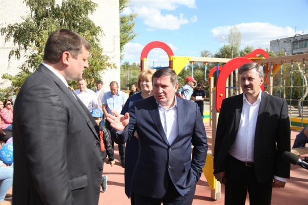 Андрей Бочаров проверил ход благоустройства улиц под Волгоградом Андрей Бочаров проверил ход благоустройства улиц под Волгоградом