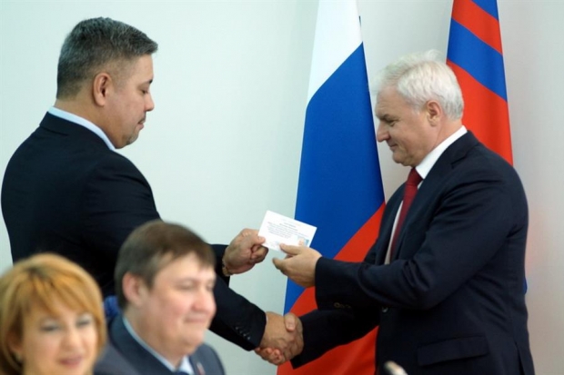В Волгограде досрочно прекращены полномочия трех депутатов областной думы В Волгограде досрочно прекращены полномочия трех депутатов областной думы