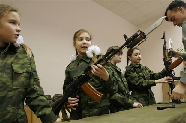 Военная подготовка вернется в школы? Военная подготовка вернется в школы?