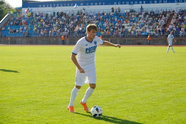 Виктор Гараев на поле Виктор Гараев на поле