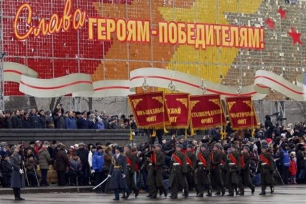 Военнослужащие начали готовиться к Параду победы в Волгограде Военнослужащие начали готовиться к Параду победы в Волгограде