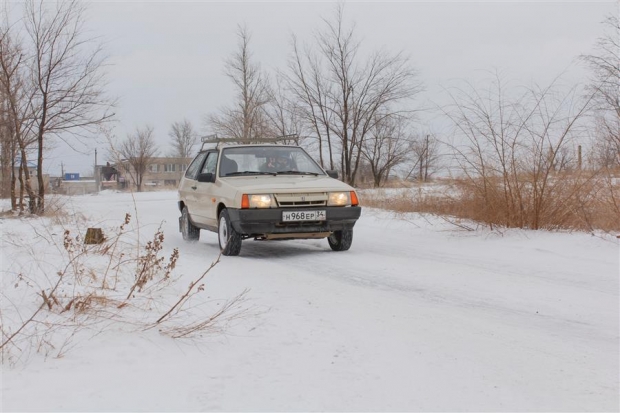 Врагу не сдается наш гордый «жигуль» Врагу не сдается наш гордый «жигуль»