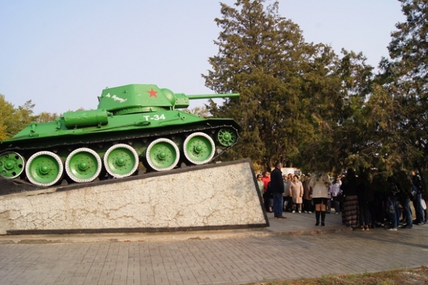 На юге Волгограда облагородят территорию рядом с танком Т-34 На юге Волгограда облагородят территорию рядом с танком Т-34
