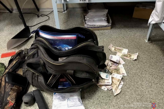 Волжанин может сесть в тюрьму на десять лет за две попытки ограбления Волжанин может сесть в тюрьму на десять лет за две попытки ограбления