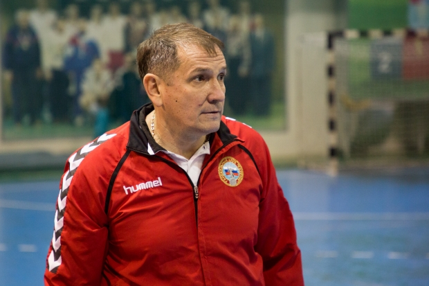 Дмитрий Бочарников: «Каустику» сейчас все равно, с кем играть» Дмитрий Бочарников: «Каустику» сейчас все равно, с кем играть»