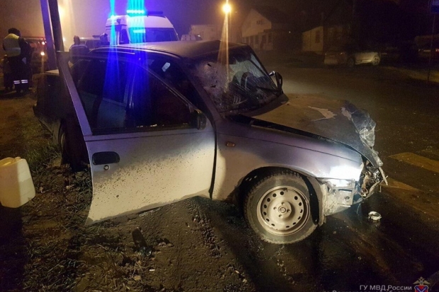 «Нексия» врезалась в БМВ в Ворошиловском районе: двое в больнице «Нексия» врезалась в БМВ в Ворошиловском районе: двое в больнице