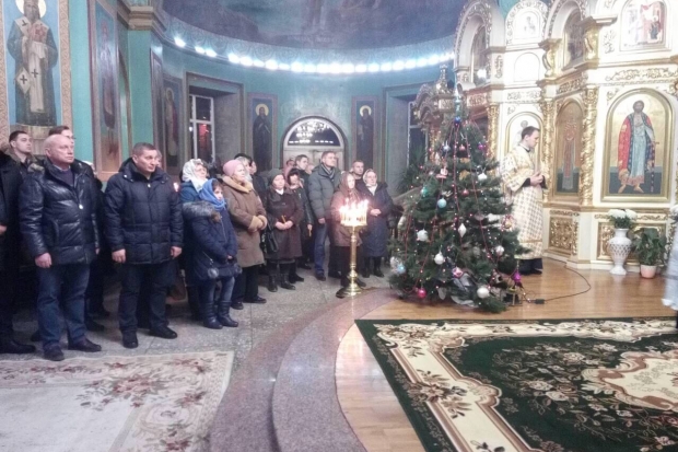 В Рождественский сочельник в волгоградских православных храмах проходят богослужения В Рождественский сочельник в волгоградских православных храмах проходят богослужения