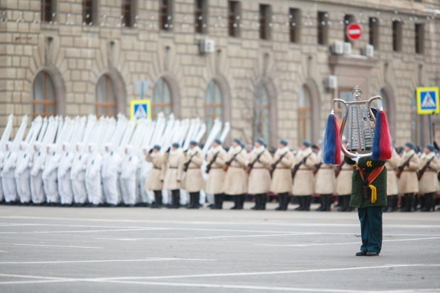 Владимир Лысак: «Парад в Волгограде получился лучше, чем в Париже» Владимир Лысак: «Парад в Волгограде получился лучше, чем в Париже»