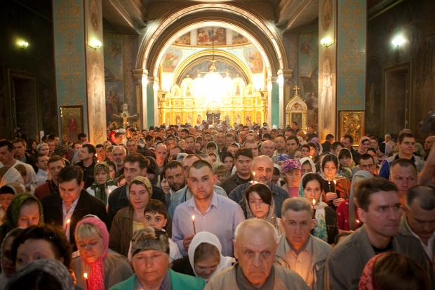 Крестный ход в Волгограде на Пасху дойдет до храма Александра Невского Крестный ход в Волгограде на Пасху дойдет до храма Александра Невского
