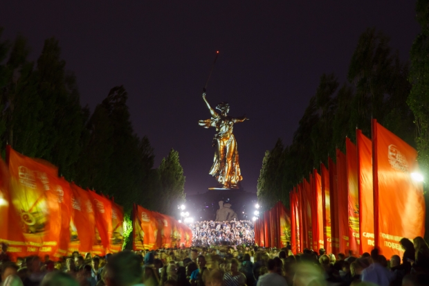 Волгоградцы увидят «Свет Великой Победы» 7, 8 и 9 мая Волгоградцы увидят «Свет Великой Победы» 7, 8 и 9 мая