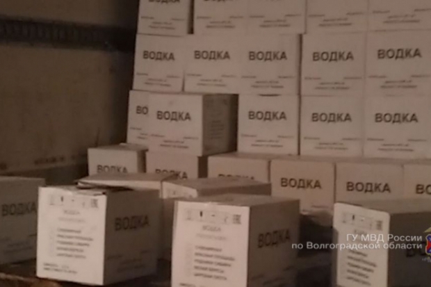 В Волгограде члены ОПГ осуждены за оборот контрафактного алкоголя на 40 млн рублей В Волгограде члены ОПГ осуждены за оборот контрафактного алкоголя на 40 млн рублей