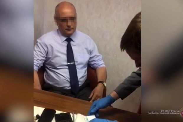Главврач в Волгограде задержан за крупную взятку Главврач в Волгограде задержан за крупную взятку