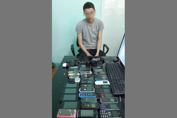 В колонии под Волгоградом пресекли «рекорд» по перебросу сотовых телефонов В колонии под Волгоградом пресекли «рекорд» по перебросу сотовых телефонов