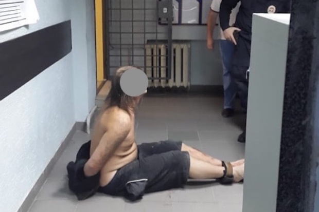 Пьяный волгоградец взял в заложники мать с ребенком на первом свидании Пьяный волгоградец взял в заложники мать с ребенком на первом свидании