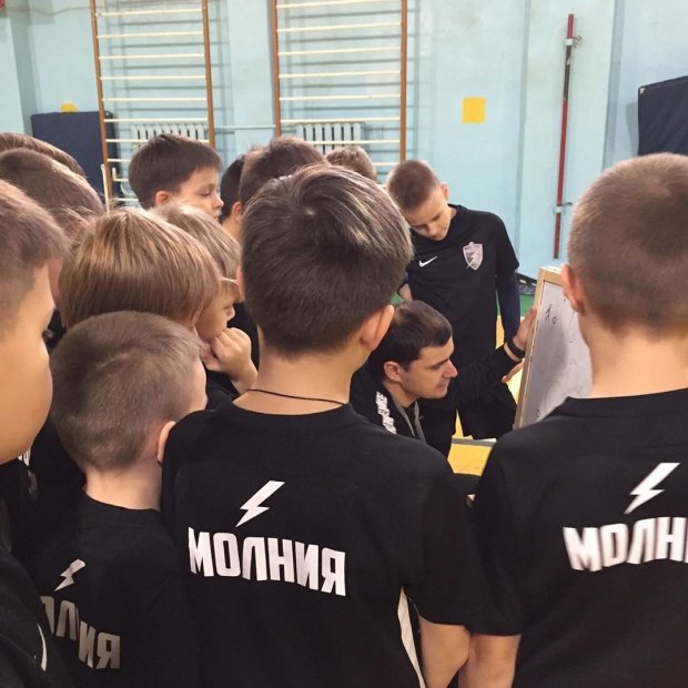 локомотив волгоград детский. локомотив ротор. локомотив волгоград детский. фк радуга белгород. локомотив детская футбольная школа.