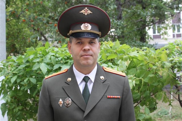 Во власть – строевым шагом