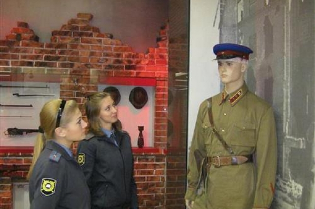 История в лицах и документах История в лицах и документах