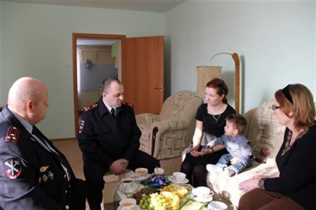 «Возьмите в полицию. Хочу служить за Сашу!» «Возьмите в полицию. Хочу служить за Сашу!»