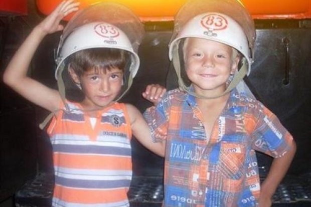 В поселки огонь не пустят В поселки огонь не пустят