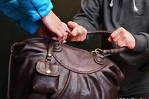В Волгограде женщина погибла из-за сумочки В Волгограде женщина погибла из-за сумочки