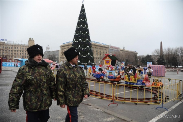 Волгоградцы помогают полиции в охране общественного порядка Волгоградцы помогают полиции в охране общественного порядка