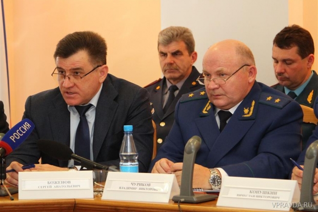 Выступая на заседании коллегии облпрокуратуры, Сергей Боженов особое внимание уделил проблемам безопасности в регионе Выступая на заседании коллегии облпрокуратуры, Сергей Боженов особое внимание уделил проблемам безопасности в регионе