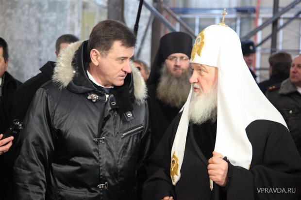 Патриарх Кирилл и губернатор Сергей Боженов Патриарх Кирилл и губернатор Сергей Боженов