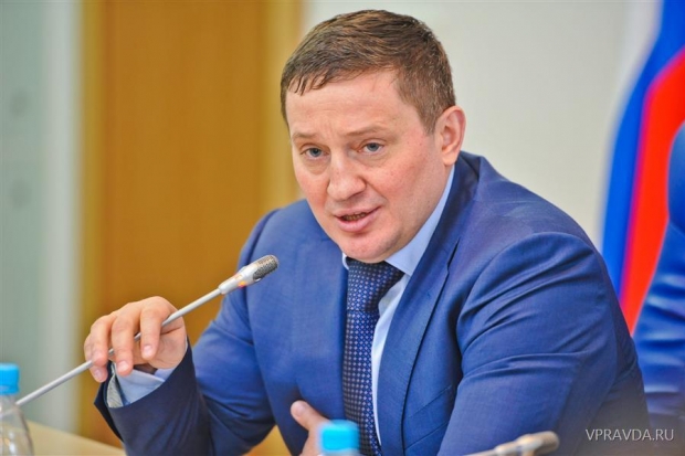 один наиважнейший инструмент, по мнению Бочарова, – развитие антикоррупционной деятельности, увеличения ответственности чиновников один наиважнейший инструмент, по мнению Бочарова, – развитие антикоррупционной деятельности, увеличения ответственности чиновников