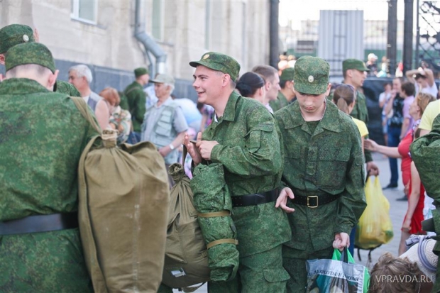 20 волгоградцев в этом году отправились служить в Президентский полк 20 волгоградцев в этом году отправились служить в Президентский полк
