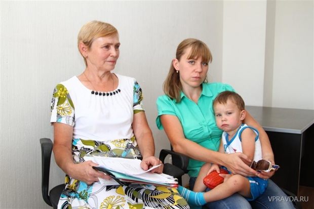 В Волжском из-за чрезмерной заботы «защитников» обездоленных детей сирота осталась без жилья В Волжском из-за чрезмерной заботы «защитников» обездоленных детей сирота осталась без жилья