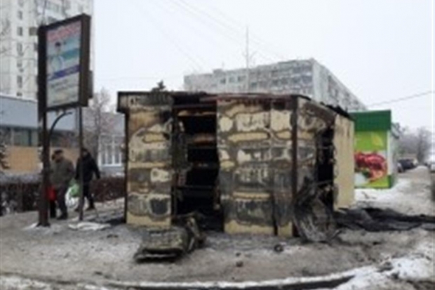 волгоград, пожар, киоск, поджог волгоград, пожар, киоск, поджог