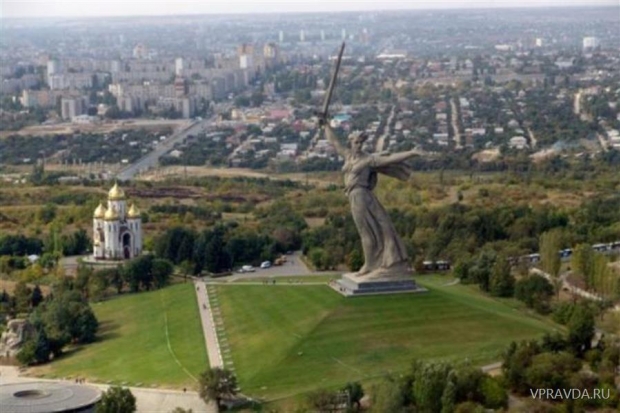 Дмитрия Медведева попросили завершить проект скульптора Вучетича Дмитрия Медведева попросили завершить проект скульптора Вучетича