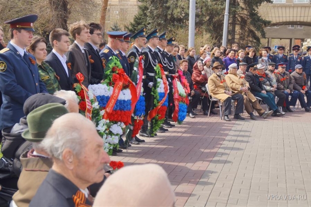 В Волгограде прошла акция «Поклонимся великим тем годам»