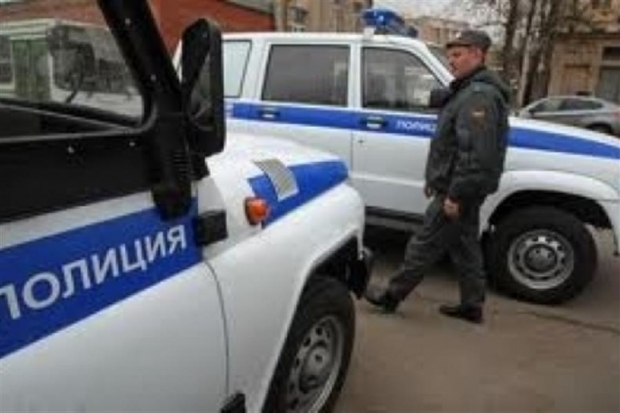 В Урюпинске пьяный водитель покусал полицейского после ДТП В Урюпинске пьяный водитель покусал полицейского после ДТП