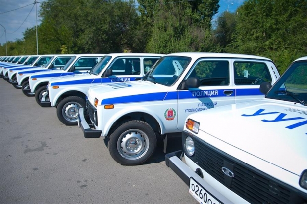 Автопарк сельских участковых пополнился новенькими "Нивами" Автопарк сельских участковых пополнился новенькими "Нивами"