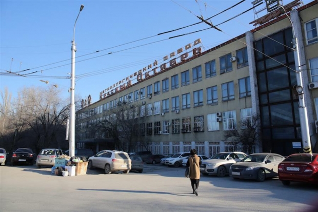 Руководителей завода ”Красный Октябрь” поместили в изоляторы в Волгограде Руководителей завода ”Красный Октябрь” поместили в изоляторы в Волгограде