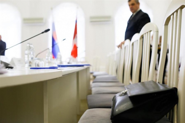 Продавай своим Продавай своим