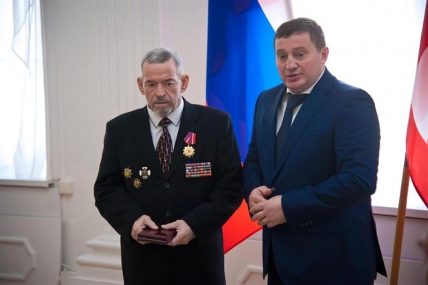 Губернатор встретился с героями-чернобыльцами Губернатор встретился с героями-чернобыльцами