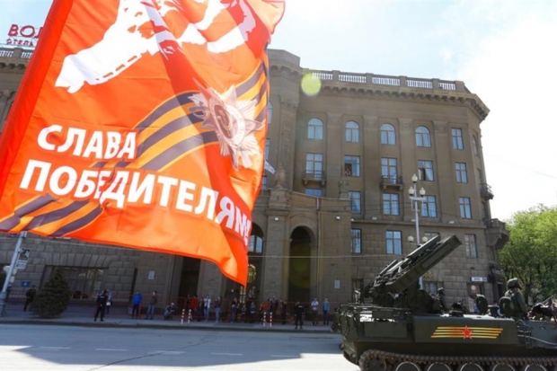 В Волгограде 9 мая прошел военный Парад Победы В Волгограде 9 мая прошел военный Парад Победы