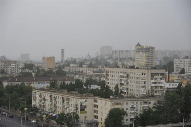 В Волгограде приставы сносят трехэтажный многоквартирный дом В Волгограде приставы сносят трехэтажный многоквартирный дом