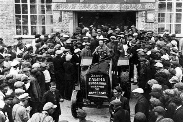 О тракторах и первом вузе О тракторах и первом вузе