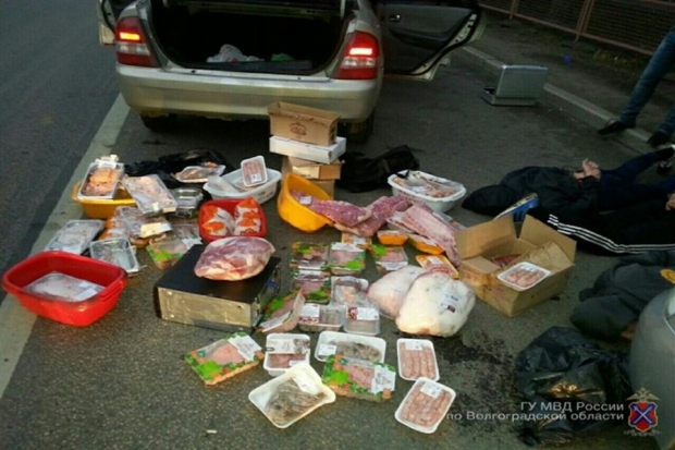В Волгограде задержали «продуктовых» воришек В Волгограде задержали «продуктовых» воришек
