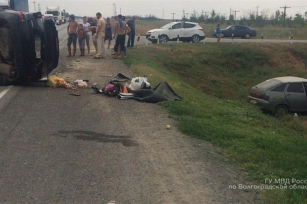 Под Волгоградом лихач из Тюменской области попал в лобовое ДТП Под Волгоградом лихач из Тюменской области попал в лобовое ДТП